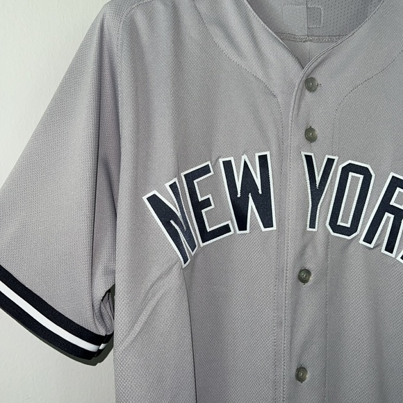 NY Yankees Judge Jersey - Picture 4 of 7